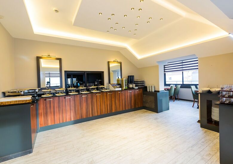 Hotel Azra Suite Otel