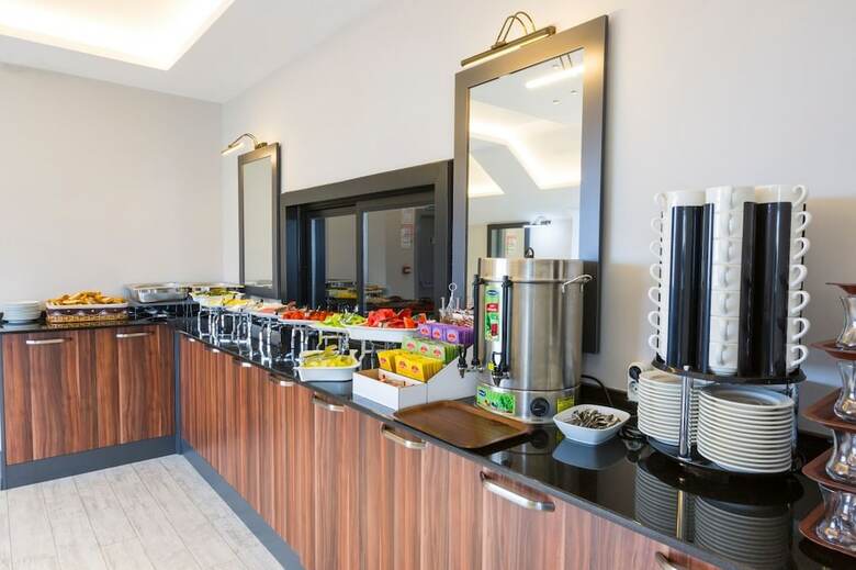 Hotel Azra Suite Otel