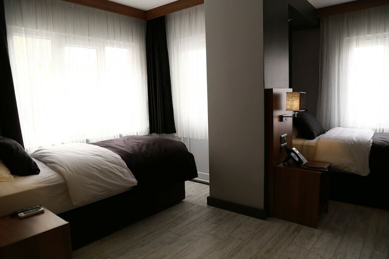Hotel Azra Suite Otel