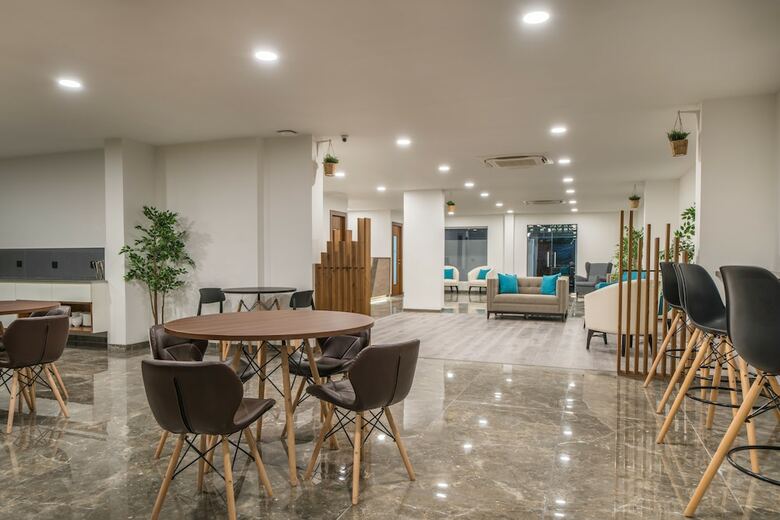 Bed & Breakfast Skyla Serviced Suites