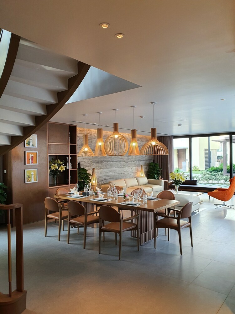 The Five Stars Villa