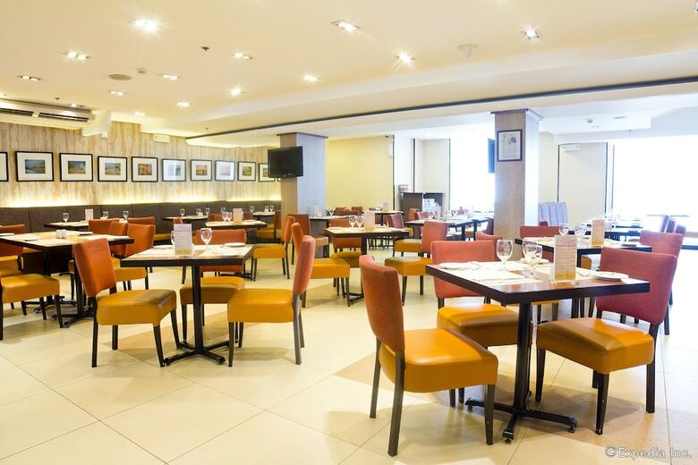 Hotel Microtel By Wyndham Mall Of Asia