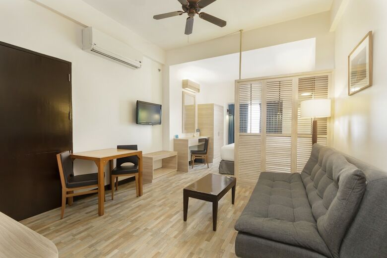Hotel Microtel By Wyndham Mall Of Asia