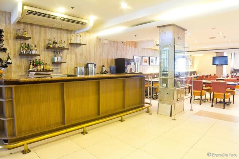 Hotel Microtel By Wyndham Mall Of Asia