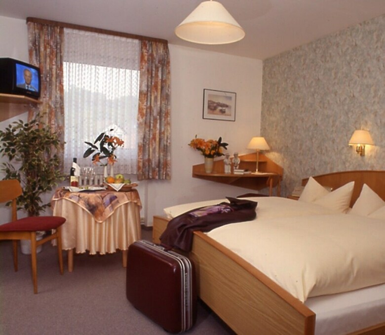 Hotel Link & Restaurant