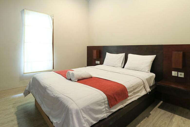 Hotel Akarsa Residence