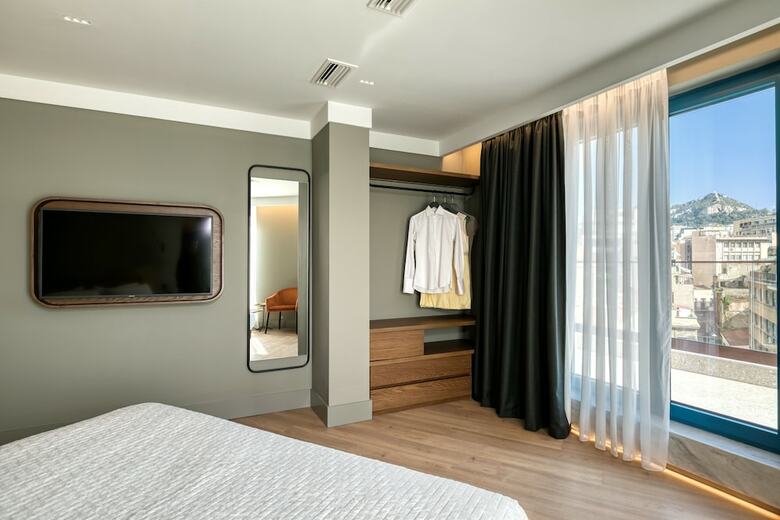 Hotel Bob W Eolou