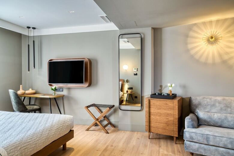 Hotel Bob W Eolou