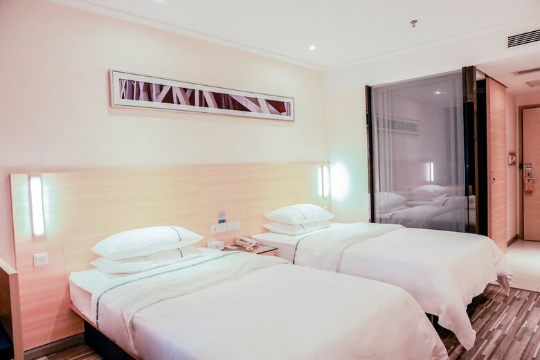 Hotel Cc Inn Guangzhou Renhe Station
