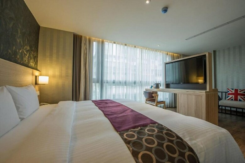 Lucky Apple Hotel