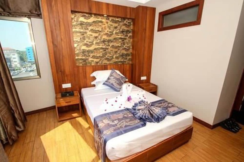 Gemsy Hotel