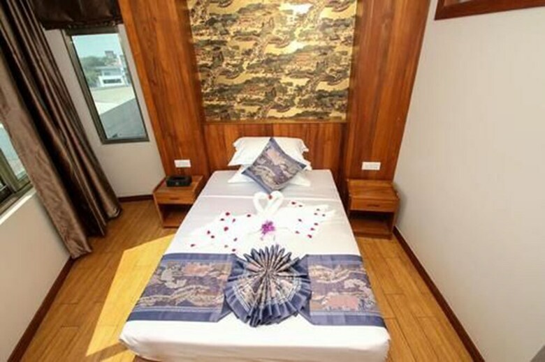 Gemsy Hotel