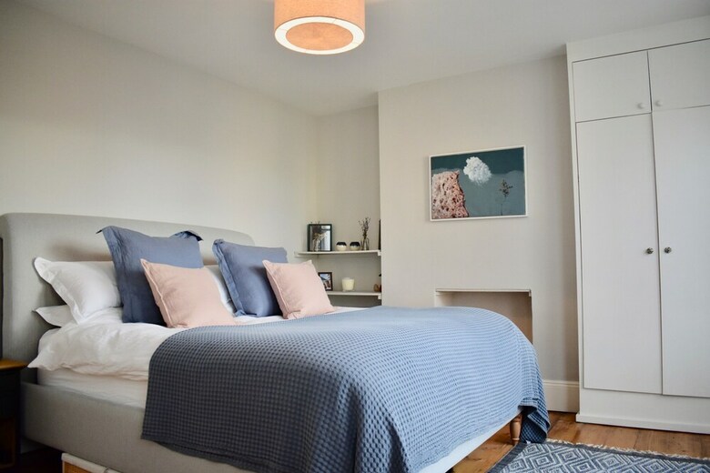 4 Bedroom Townhouse Near The Beach
