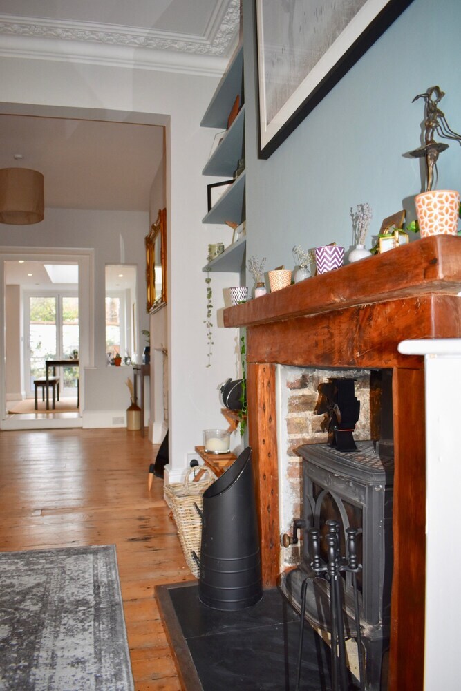 4 Bedroom Townhouse Near The Beach