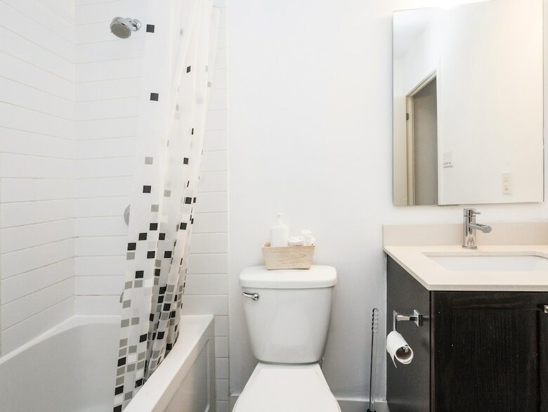 Apartamentos Dufferin Grove 1 Bedroom Loft-style Condo