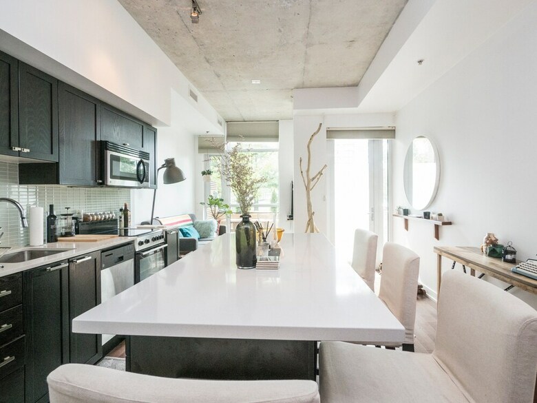 Apartamentos Dufferin Grove 1 Bedroom Loft-style Condo