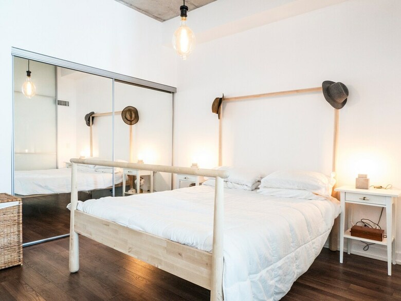 Apartamentos Dufferin Grove 1 Bedroom Loft-style Condo