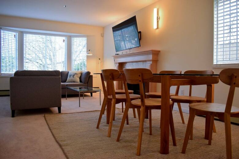 Apartamentos Spacious 4 Bedroom Home On Graveley Street