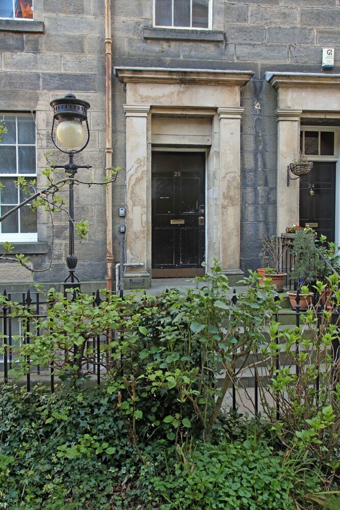 Apartamentos 3 Bedroom Flat In Edinburgh City Centre