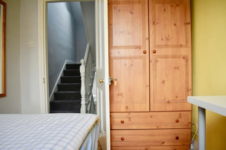 Traditional 4 Bedroom Home In Trendy Ranelagh