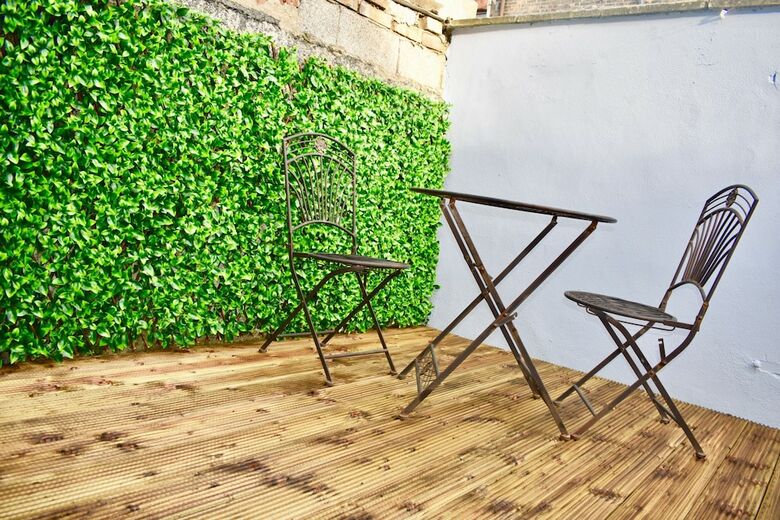 Traditional 4 Bedroom Home In Trendy Ranelagh