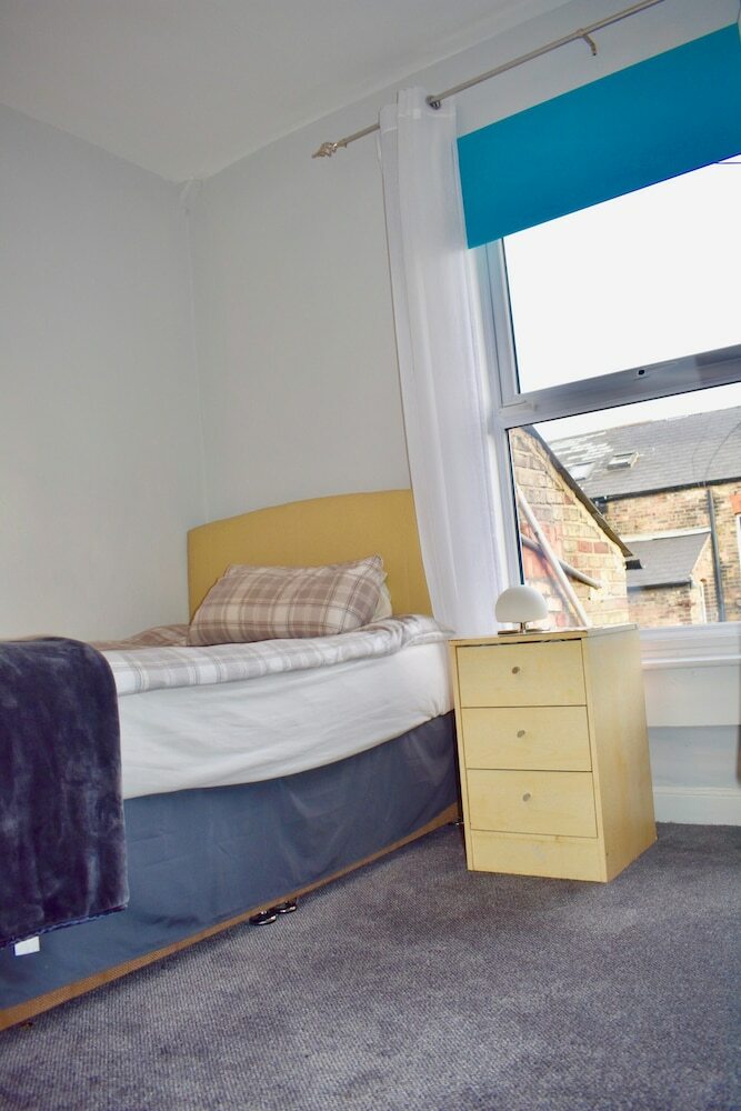 Traditional 4 Bedroom Home In Trendy Ranelagh
