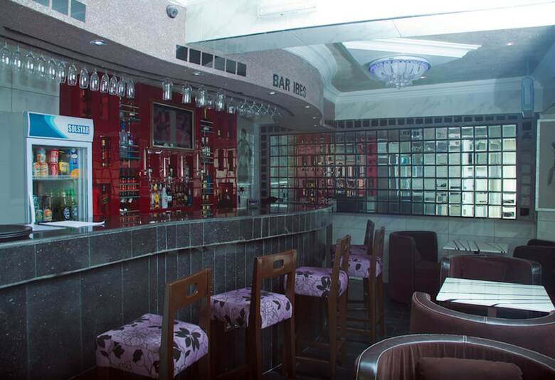 Milestone Hotel Annex