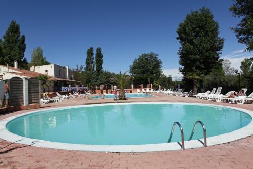 Camping Les Cadeni�res