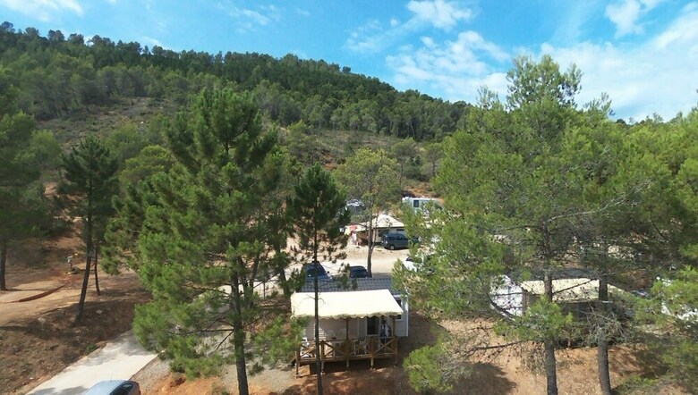 Camping Les Cadeni�res