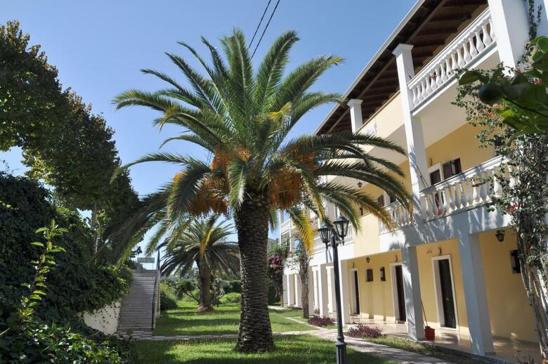 Aparthotel Tzilios Studios