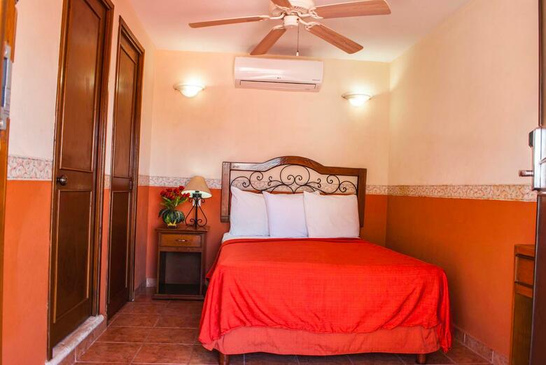 Maya Campeche Hotel