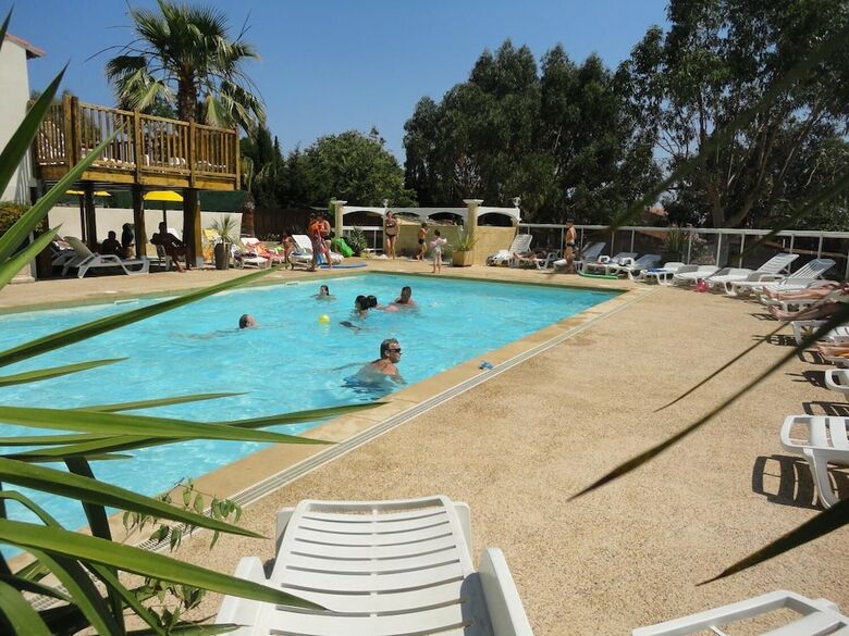 Camping Les Acacias