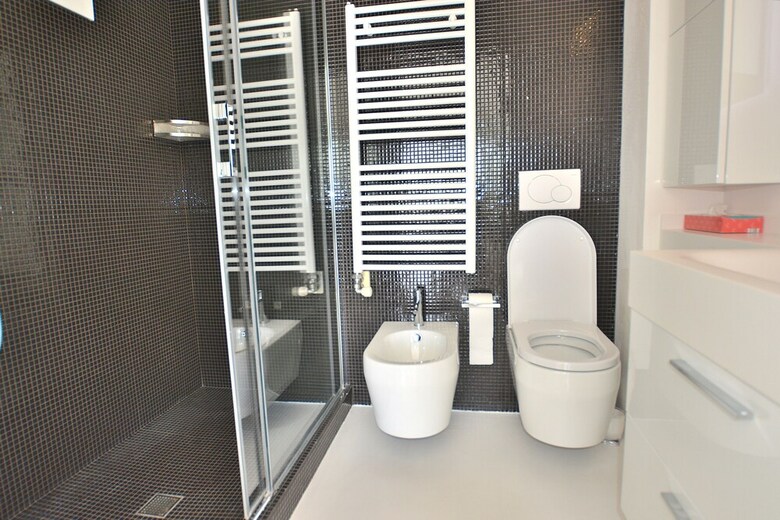 The White Apartment With Pool