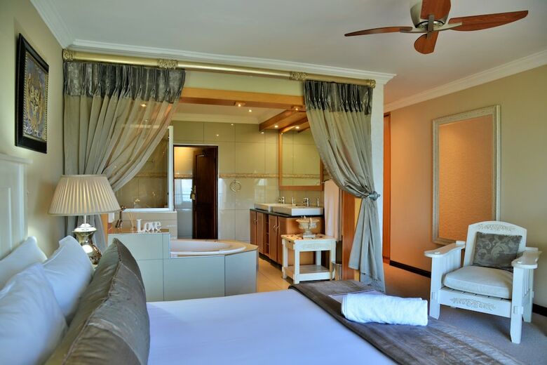 Hotel Stirling Manor Boutique Guest House