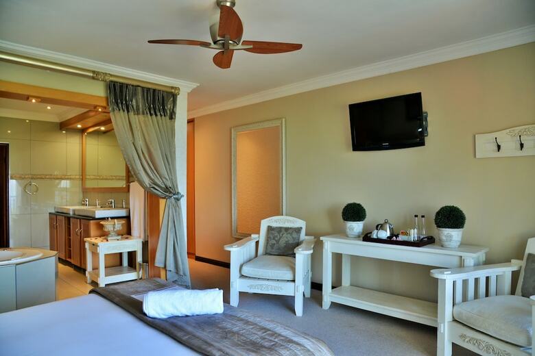 Hotel Stirling Manor Boutique Guest House