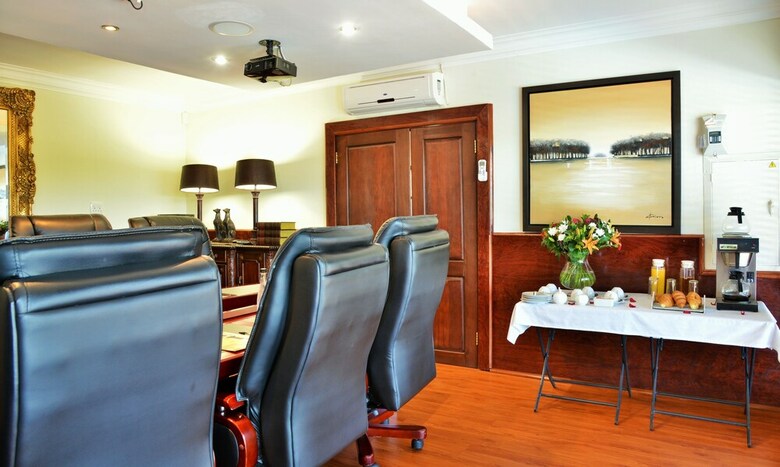 Hotel Stirling Manor Boutique Guest House