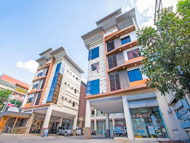 Hotel Oyo 443 Maria Cristina Arcade Suites
