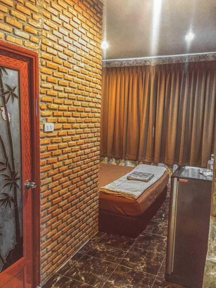 Hotel Baan Pak Rim Khong Resort