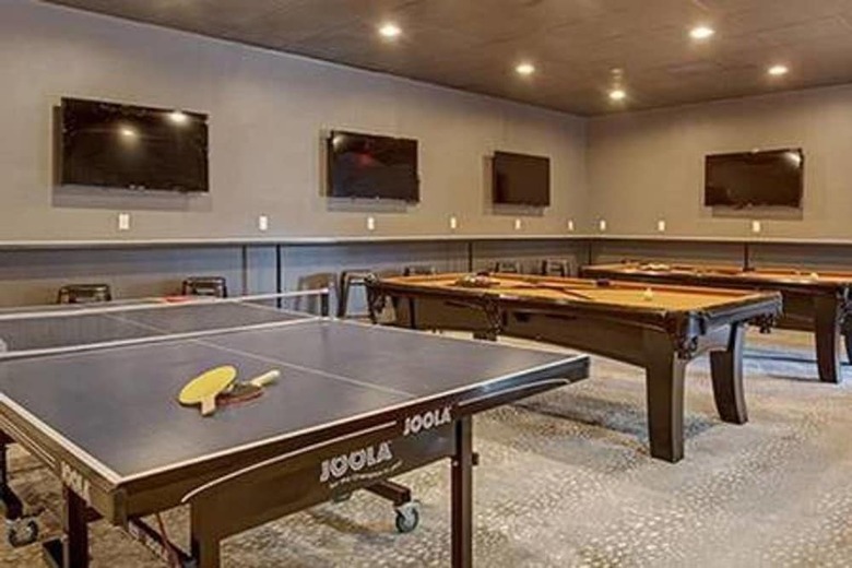 Apartamentos Ut Social Retreat + Pool + Gym
