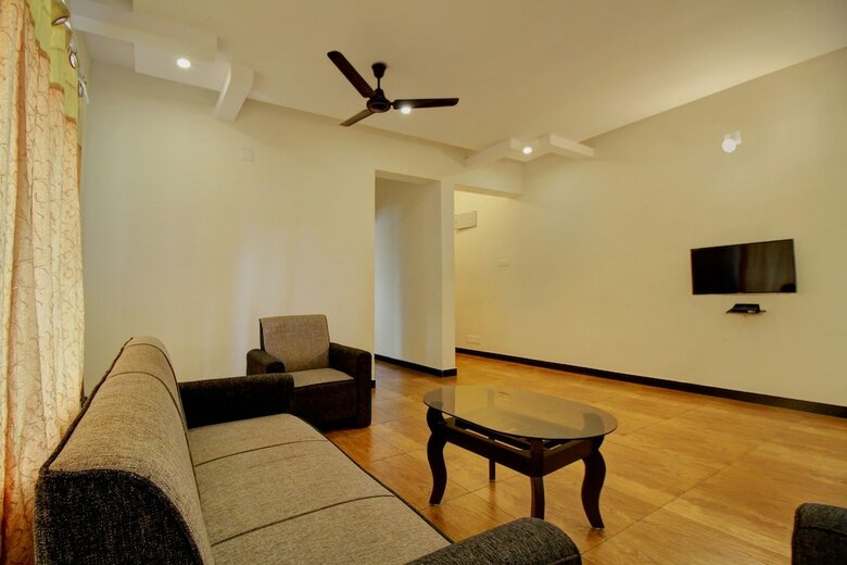 Hotel Oyo 22276 Sujitha Service Apartments
