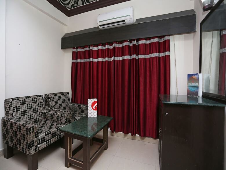 Oyo 26915 Hotel North East Residency