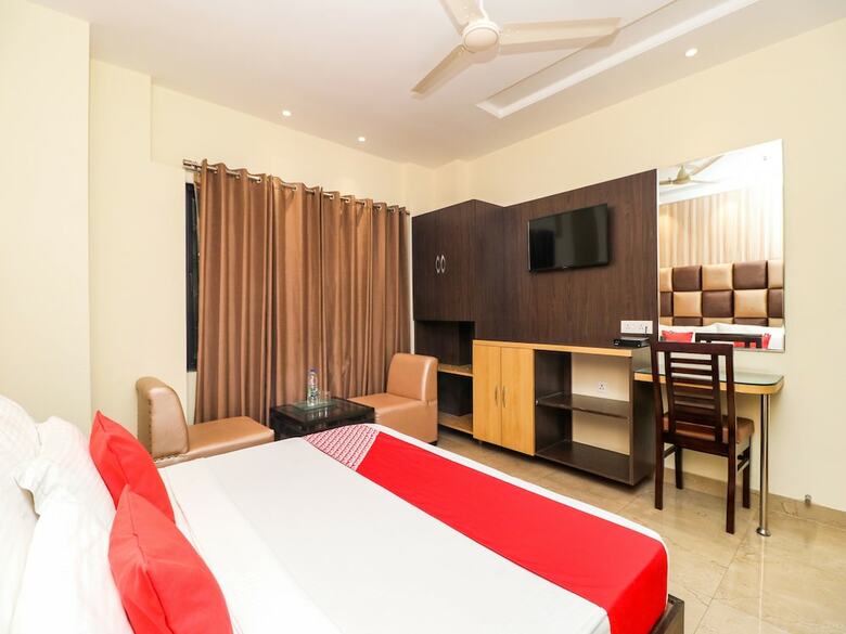 Oyo 18377 Hotel New City Top