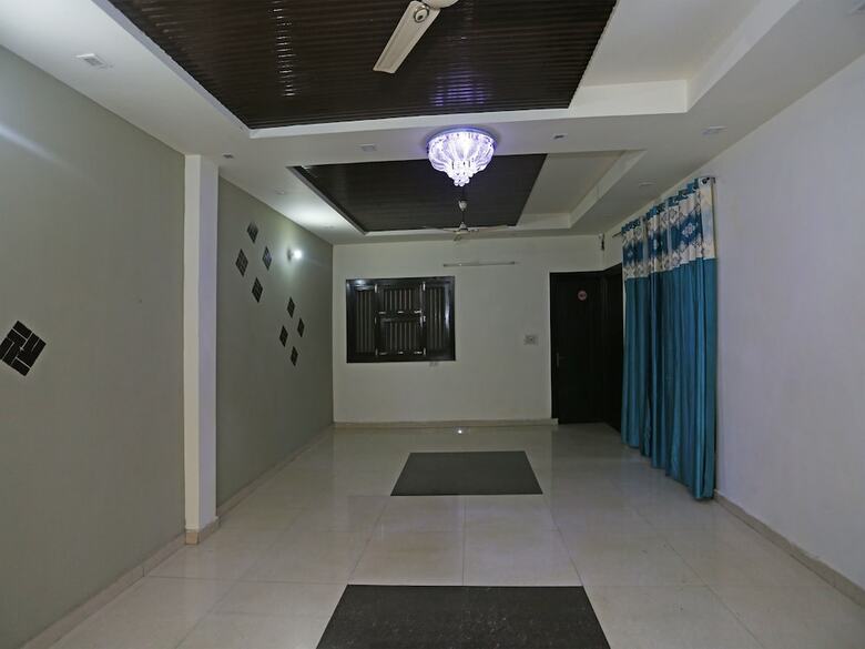 Hotel Oyo 19966 Angel Pink Residency