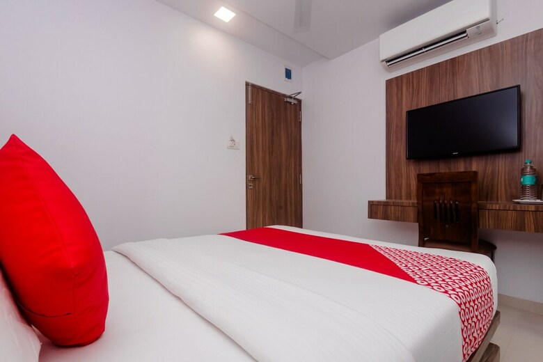 Hotel Oyo 15442 Mahalakshmi Suites