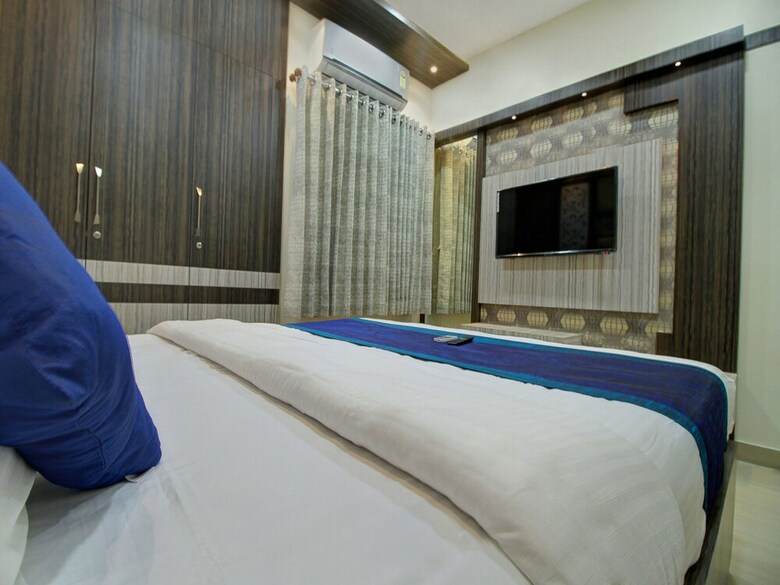 Hotel Oyo 15442 Mahalakshmi Suites