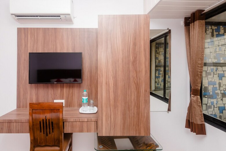 Hotel Oyo 15442 Mahalakshmi Suites