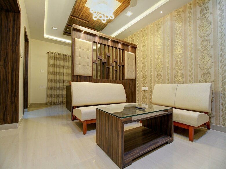 Hotel Oyo 15442 Mahalakshmi Suites