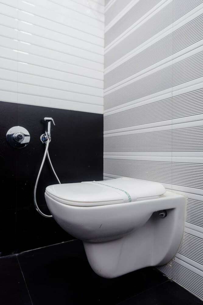 Hotel Oyo 15442 Mahalakshmi Suites