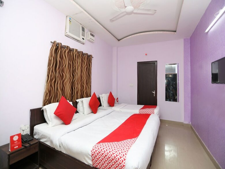 Hotel Oyo 14983 Gwala Guest House