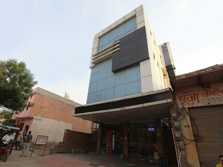Hotel Oyo 14983 Gwala Guest House